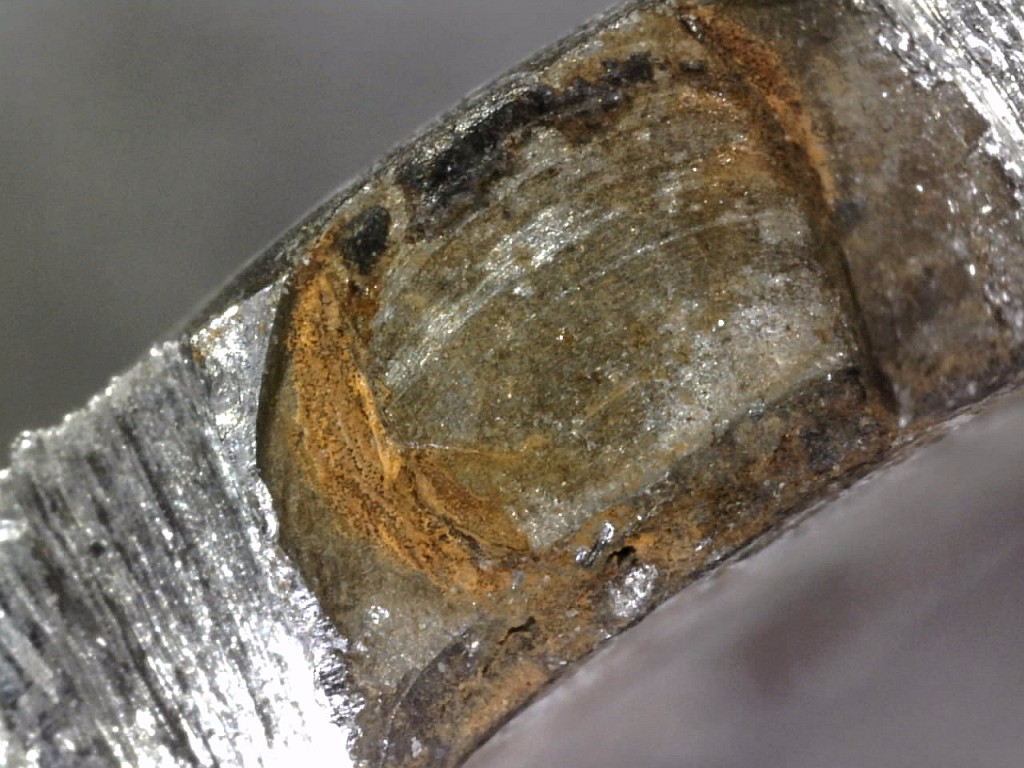 corrosion fatigue crack